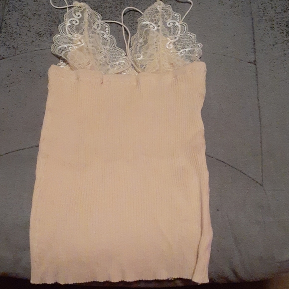 Cream tank top - Picture 2 of 2